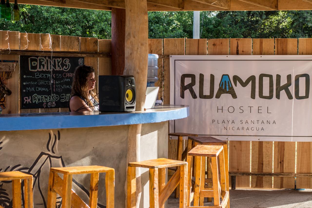 Ruamoko Hostel 리바스 외부 사진